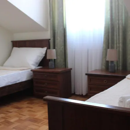 Penzion Velzon 3*